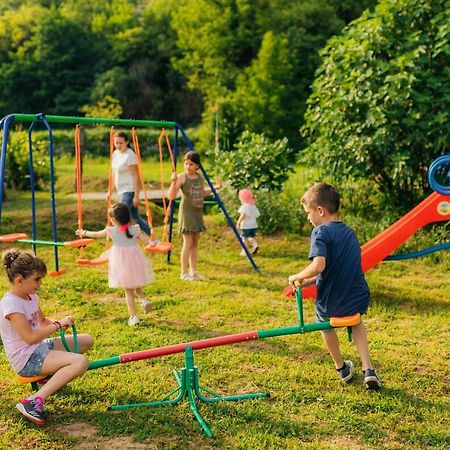Camp Podkraj Hotel Virpazar Ngoại thất bức ảnh