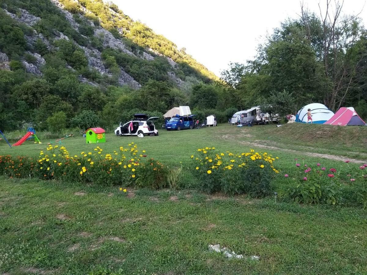 Camp Podkraj Hotel Virpazar Ngoại thất bức ảnh
