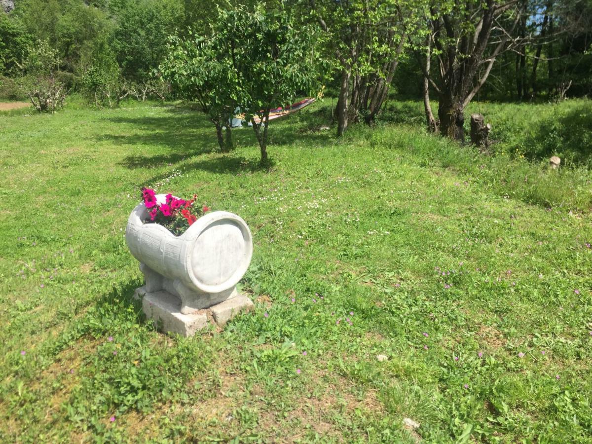 Camp Podkraj Hotel Virpazar Ngoại thất bức ảnh